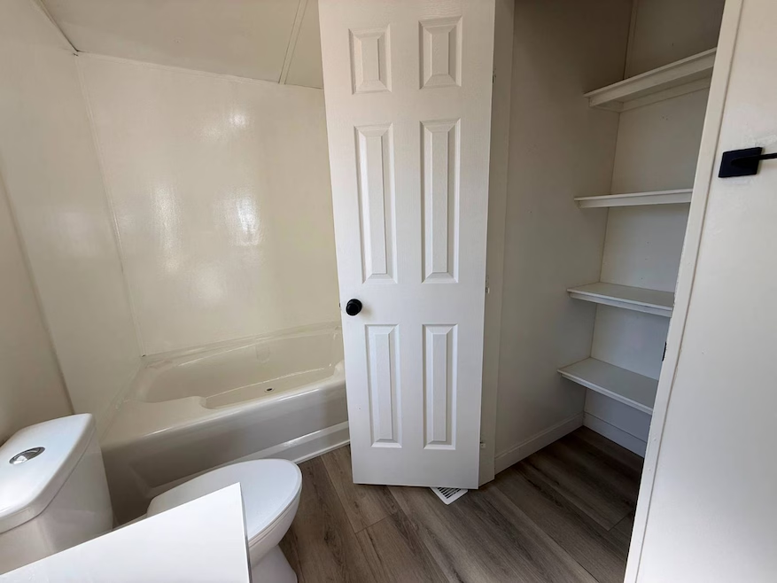 3BR/2BA Remodeled Home – Bravo Community Riverside - Photo 13