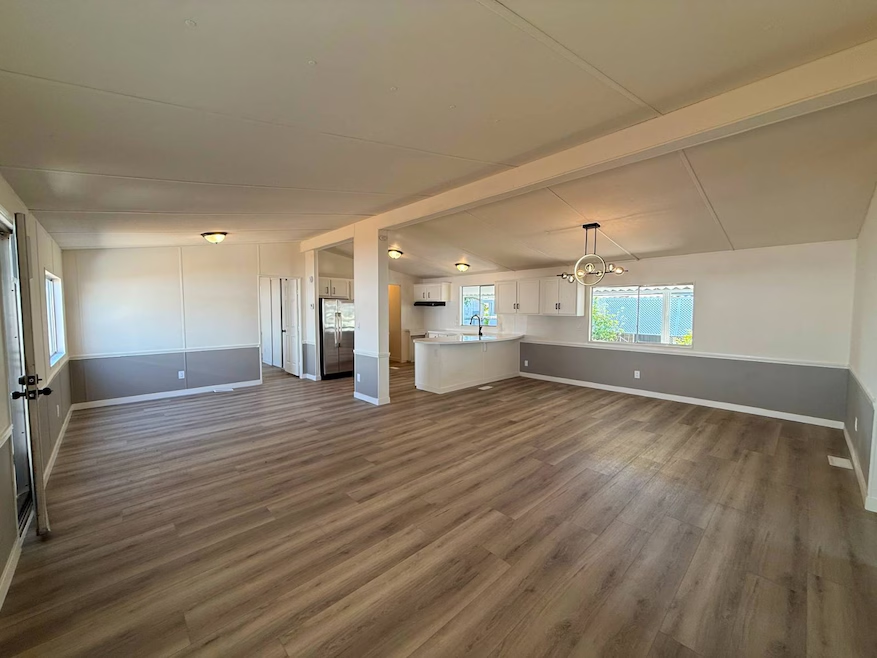 3BR/2BA Remodeled Home – Bravo Community Riverside - Photo 5