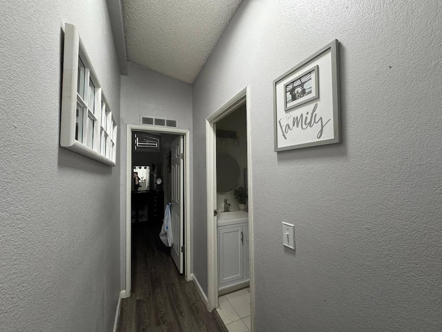 2BR/2BA Remodeled Double-Wide – Bravo Estates Riverside - Photo 10