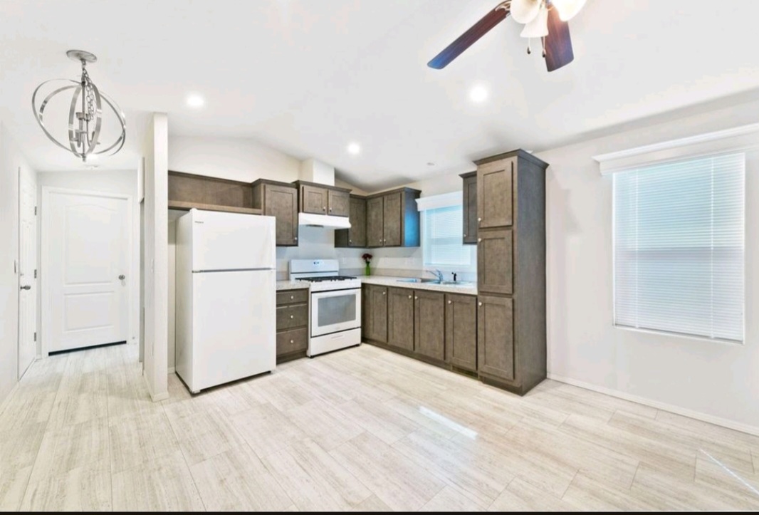 Brand New 2BR Cavco Home in Whispering Trees - Photo 9