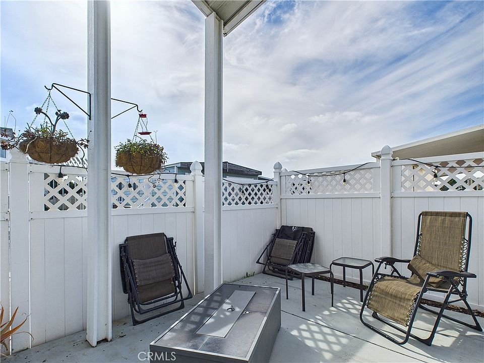 3BD/2BA Move-In Ready in Huntington Shorecliffs — Space 140