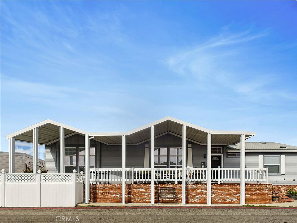 3BD/2BA Move-In Ready in Huntington Shorecliffs — Space 140 - Photo 7