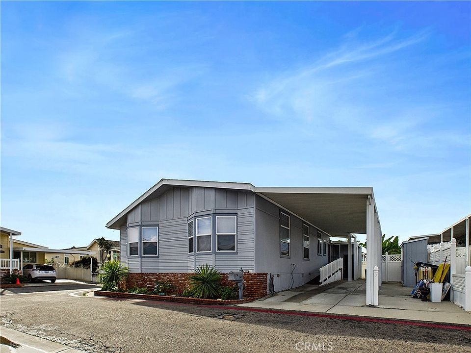 3BD/2BA Move-In Ready in Huntington Shorecliffs — Space 140 - Photo 8