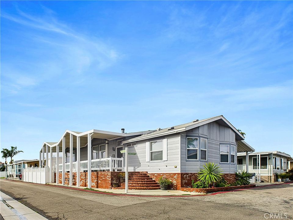 3BD/2BA Move-In Ready in Huntington Shorecliffs — Space 140 - Photo 14