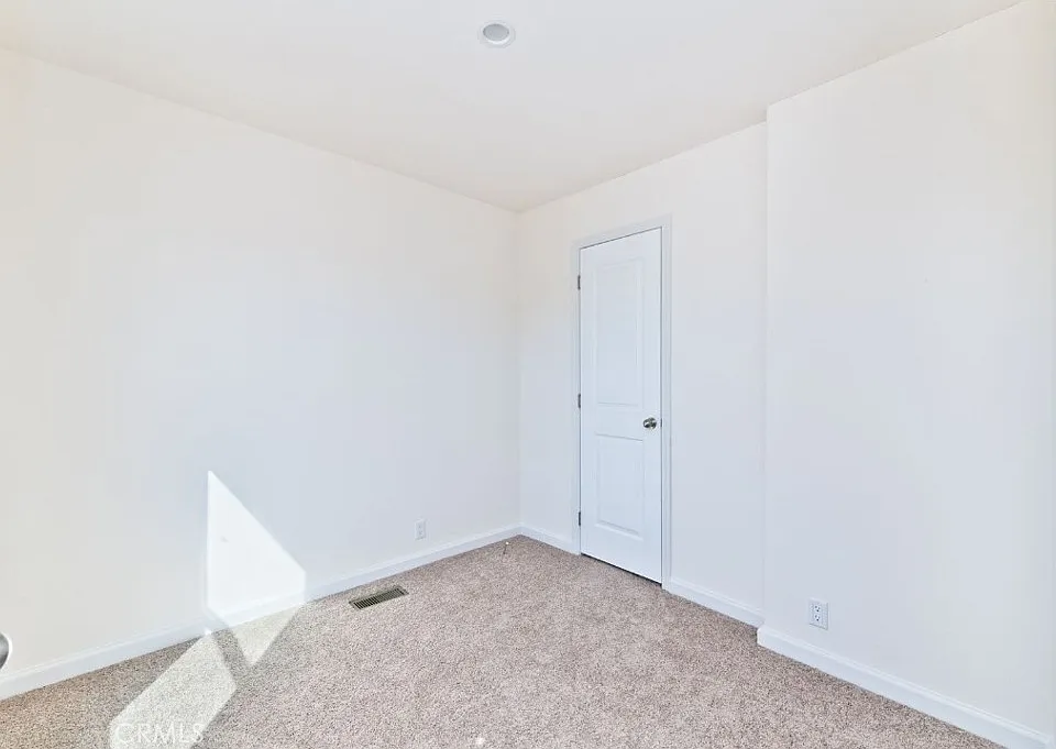 2025 New Build - 2BR/2BA in Gold West Park - Photo 6