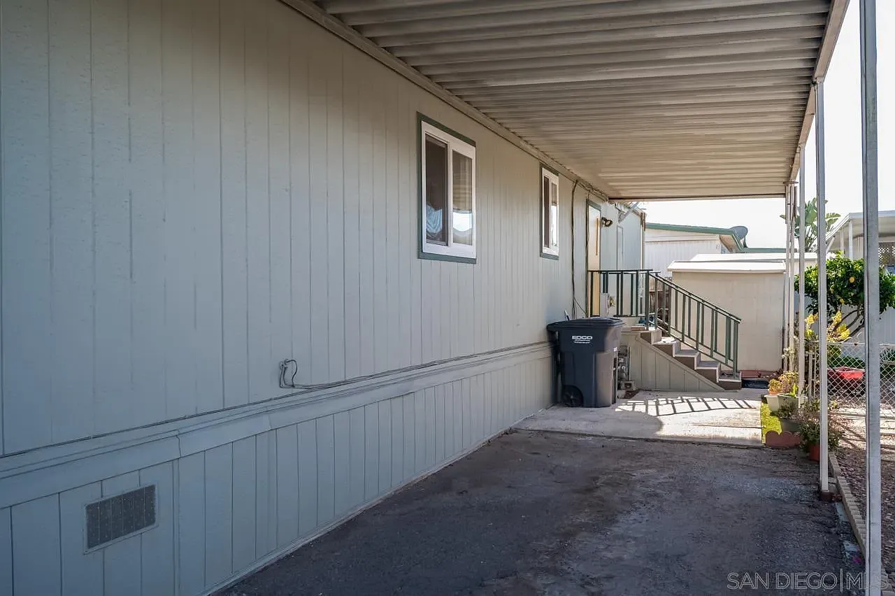 2BR/2BA Manufactured Home - San Diego - Photo 11
