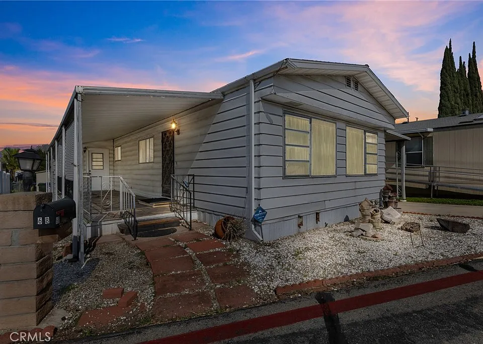 Affordable 2BR/2BA – Grand Royal Estates Space 68 Grand Terrace