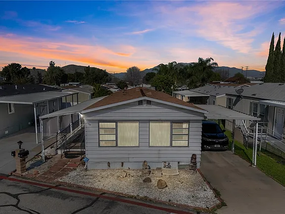 Affordable 2BR/2BA – Grand Royal Estates Space 68 Grand Terrace