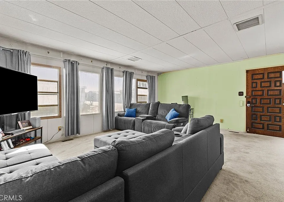 Affordable 2BR/2BA – Grand Royal Estates Space 68 Grand Terrace - Photo 6