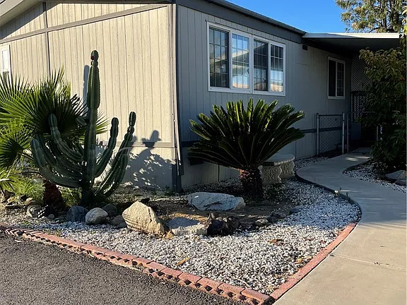 Stunning Views 4BR/2BA – Rancho Caballero All-Ages Space 99