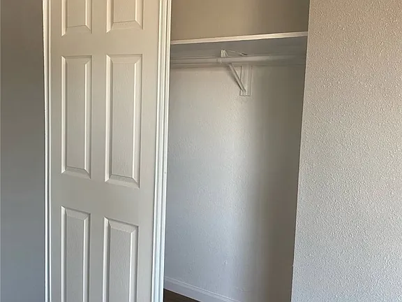 Charming 3BR/2BA – Sunrise Pass, Barstow - Photo 6