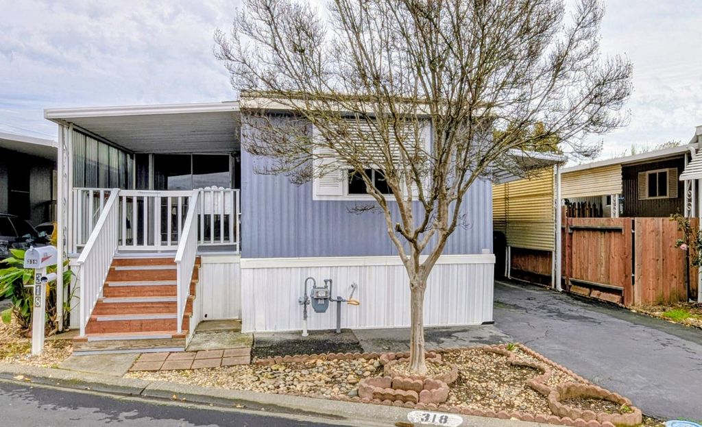 318 Sunny Hills Dr — 2BR/1BA Mobile Home in Rancho Cordova - Photo 16