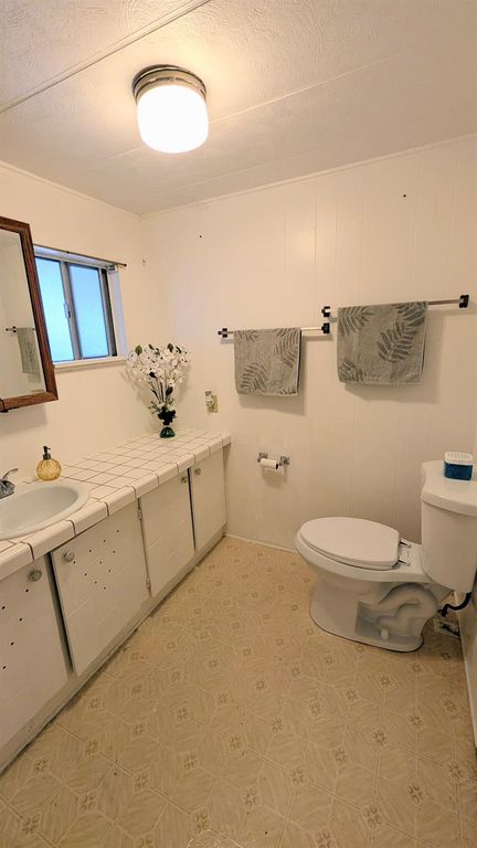 318 Sunny Hills Dr — 2BR/1BA Mobile Home in Rancho Cordova - Photo 8