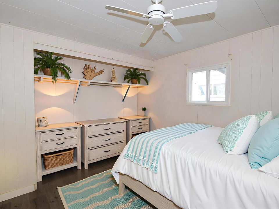 Refreshed 2BR Double-Wide — Fairway Estates, North Highlands