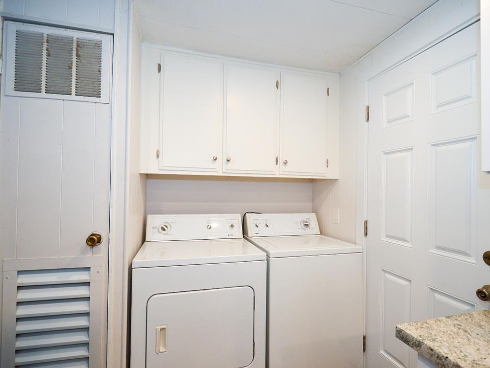Refreshed 2BR Double-Wide — Fairway Estates, North Highlands - Photo 4