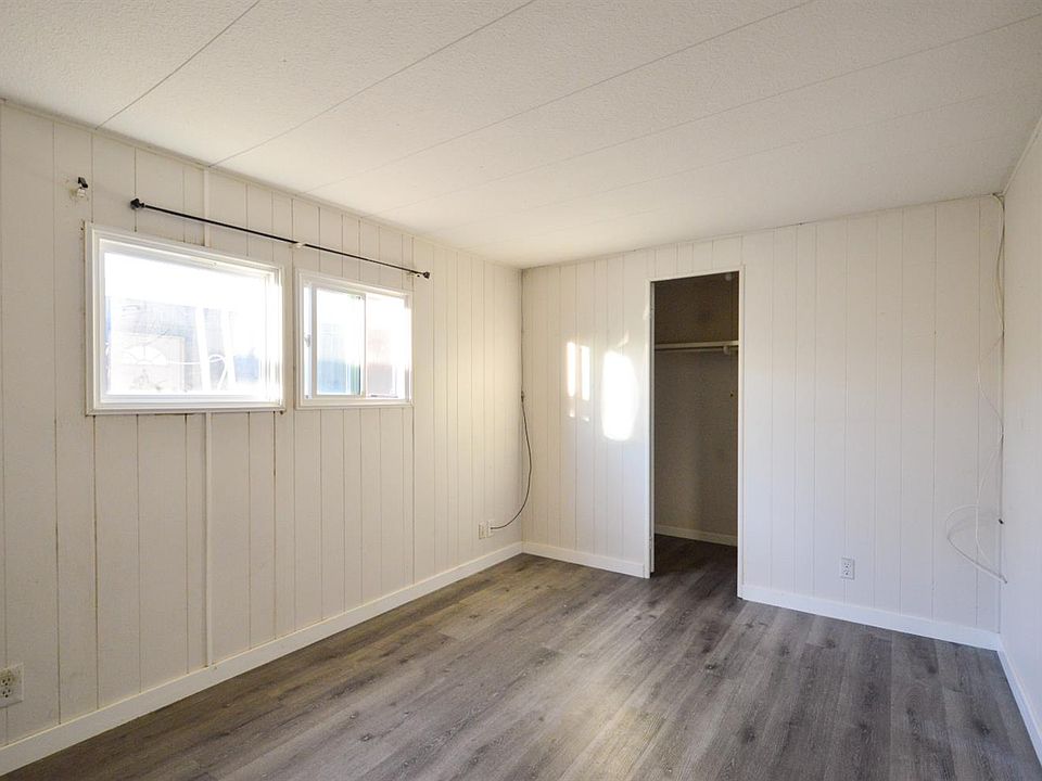 Refreshed 2BR Double-Wide — Fairway Estates, North Highlands - Photo 9