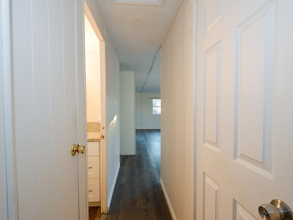 Refreshed 2BR Double-Wide — Fairway Estates, North Highlands - Photo 16