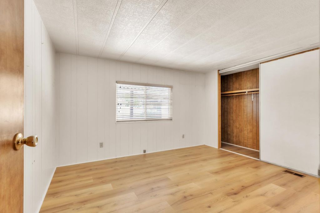 396 Ravine Cir — 2BR/2BA Mobile Home in Rancho Cordova - Photo 11