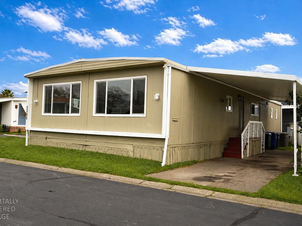 3BR/2BA Manufactured Home in Fairway Estates — North Highlands - Photo 5