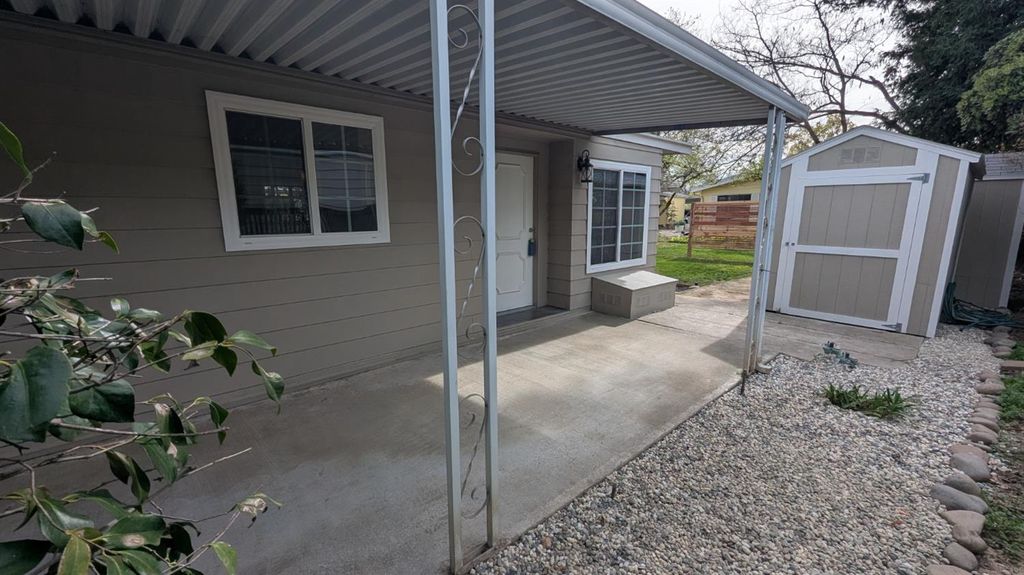6717 Alden Ln — Remodeled 2BR/2BA Mobile Home in Citrus Heights - Photo 9