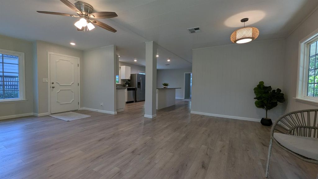6717 Alden Ln — Remodeled 2BR/2BA Mobile Home in Citrus Heights - Photo 6