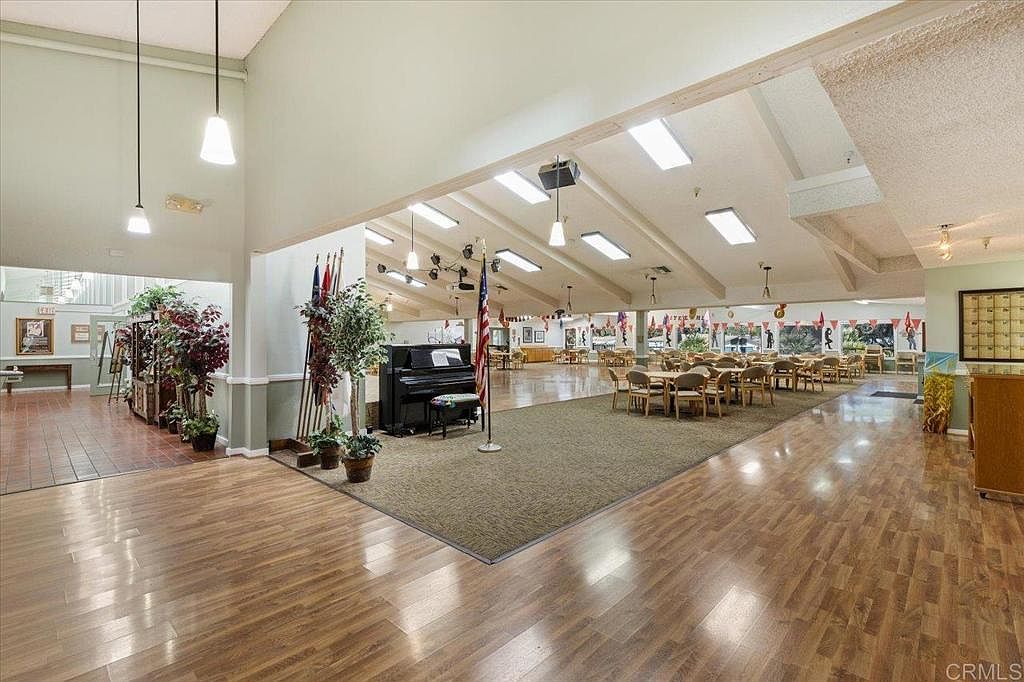 8975 Lawrence Welk Dr Spc 45 — 2BR/2BA in Champagne Village, Escondido - Photo 6