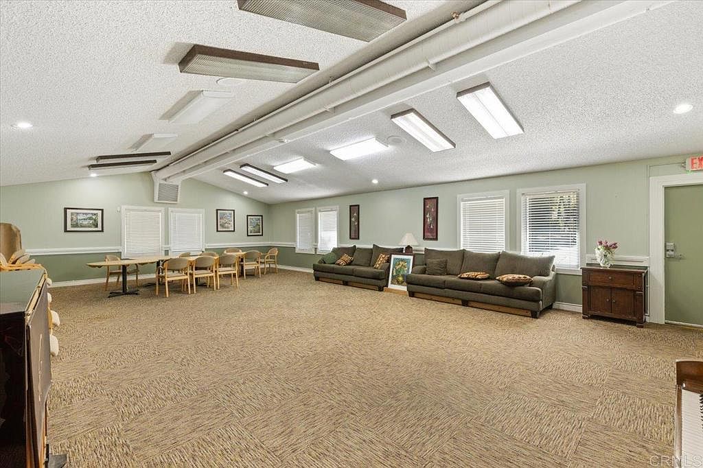 8975 Lawrence Welk Dr Spc 45 — 2BR/2BA in Champagne Village, Escondido - Photo 7