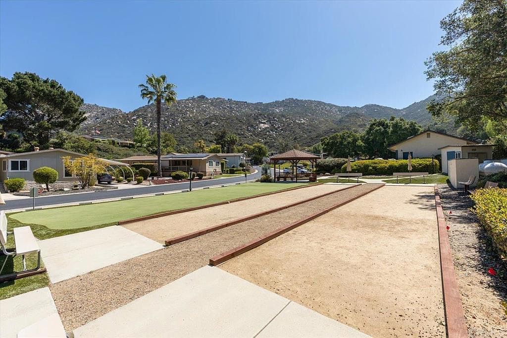 8975 Lawrence Welk Dr Spc 45 — 2BR/2BA in Champagne Village, Escondido - Photo 11