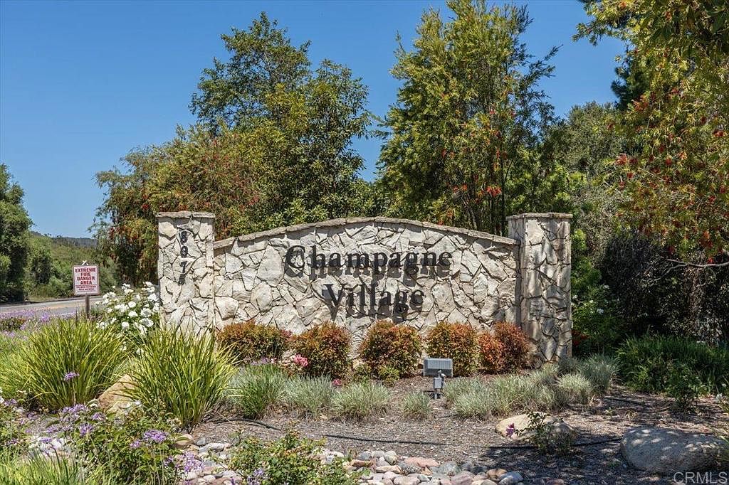 8975 Lawrence Welk Dr Spc 45 — 2BR/2BA in Champagne Village, Escondido - Photo 24